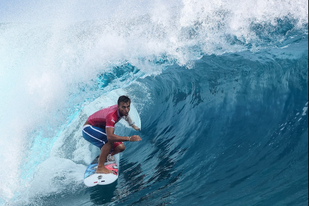 Surfing signs its dream postcard in Tahiti and consolidates itself in the Games