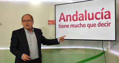 Juan Cornejo, en la presentaci&oacute;n del lema de la campa&ntilde;a. 