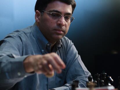 Viswanathan Anand, durante una partida del Torneo de Candidatos de Moscú