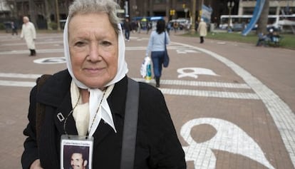 Nora Cortiñas, un jueves de 2009 en la plaza de Buenos Aires.