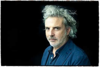 Santiago Herrero Amigo, figura clave en la promoción de la cultura como herramienta para el desarrollo y la cooperación internacional, director de Relaciones Culturales y Científicas de la AECID, participa activamente en eventos culturales y literarios de relevancia.