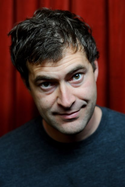 Los que dicen que Mark Duplass es el George Clooney del indie no van muy desencaminados. Él es culpable de haber erigido a esa nueva musa que es Greta Gerwig (la dirigió en Baghead cuando formó aquel tándem del mumblecore que fueron los Duplass Brothers) y ha sabido aprovechar su presencia televisiva y más mainstream (The Mindy Project o El amigo de mi hermana) para tirar después de proyectos personales. El año que viene dirigirá su propia serie de televisión y aparecerá en Tammy, la película con guión de Melissa McCarthy y Ben Falcone. En realidad, basta con ver Seguridad no garantizada para adorarle.