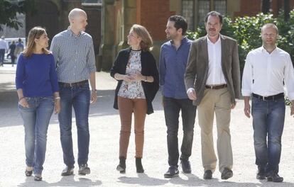 Arantza Quiroga, en el centro, junto a otros cargos del PP y al candidato al Parlamento Europeo Carlos Iturgaiz.