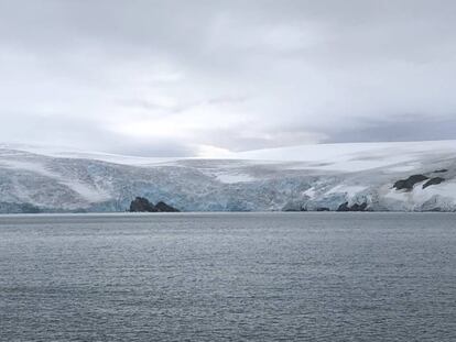 Glaciares en islas Shetland del Sur.