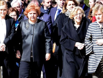 De izquierda a derecha, Cristina Cifuentes, &Aacute;ngeles Pedraza, Manuela Carmena y Soledad Becerril, durante el duod&eacute;cimo aniversario del 11-M.