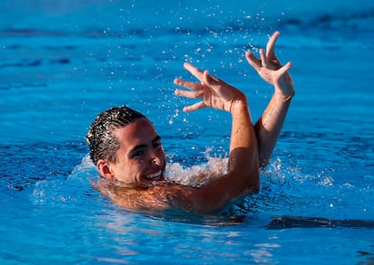 Dennis González