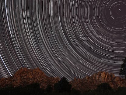 Fotografía del cielo tomada el 30 de octubre de 2014 desde La Cabrera.