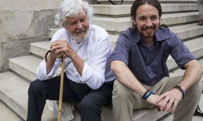 Xos&eacute; Manuel Beiras y Pablos Iglesias, durante un encuentro en Santiago el pasado verano.