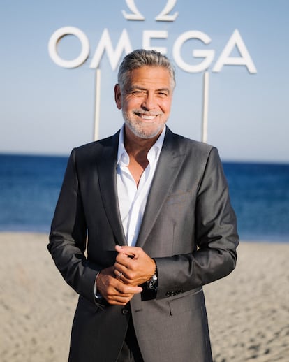 El actor George Clooney en el evento de Omega en Mikonos para celebrar el 75º aniversario del modelo Seamaster. 