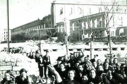 Fotograma del capítulo dedicado a la defensa de Madrid de la serie <i>La guerra filmada.</i>