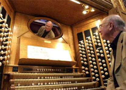 El organista Martin Neary, en el Royal Albert Hall de Londres, el jueves, en la First Night de los Proms. 

/ ASSOCIATED PRESS