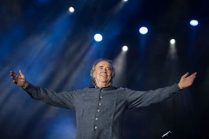 Joan Manuel Serrat durante el concierto de su última gira en Mahón, Menorca, el pasado 17 de agosto.