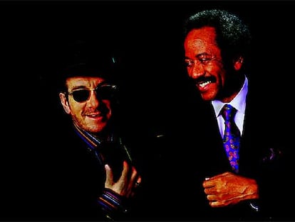 Elvis Costello (izquierda) y Allen Toussaint, coautores del disco &#39;The river in reverse&#39;.