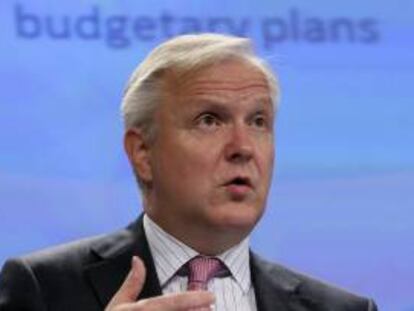 El vicepresidente de la Comisión Europea (CE) responsable de Economía y Finanzas, Olli Rehn. EFE/Archivo