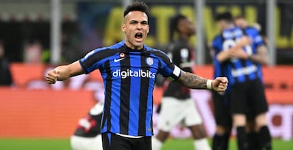 Lautaro Martínez, jugador del Inter de Milán, en un partido contra el Milan el día 5.