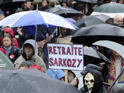 Manifestación contra la reforma del sistema de pensiones, ayer en París.
