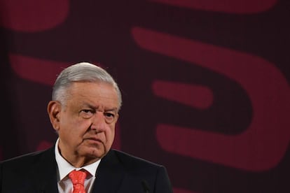 El presidente de México, Andrés Manuel López Obrador, durante la conferencia de prensa este martes en el Palacio Nacional.