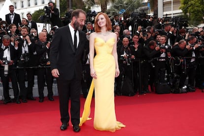 O ator francês Vincent Lindon e a atriz norte-americana Jessica Chastain durante a apresentação do filme ‘Cafe Society’ de Woody Allen que abriu a 69° edição do Festival de Cannes, França.