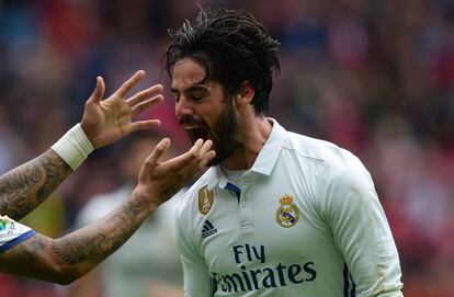 Isco celebra el gol de la victoria (2-3) ante el Sporting.
