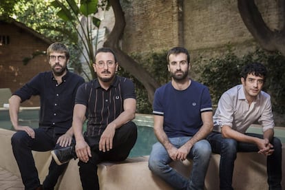 Desde la izquierda, Guillem Gisbert, Arnau Vallvé, Martí Maymó y Roger Padilla, el grupo Manel, el 3 de octubre.