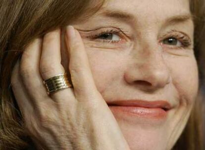 Isabelle Huppert, durante la presentación de <i>Borrachera de poder</i> en febrero de 2006 en el Festival de Cine de Berlín.