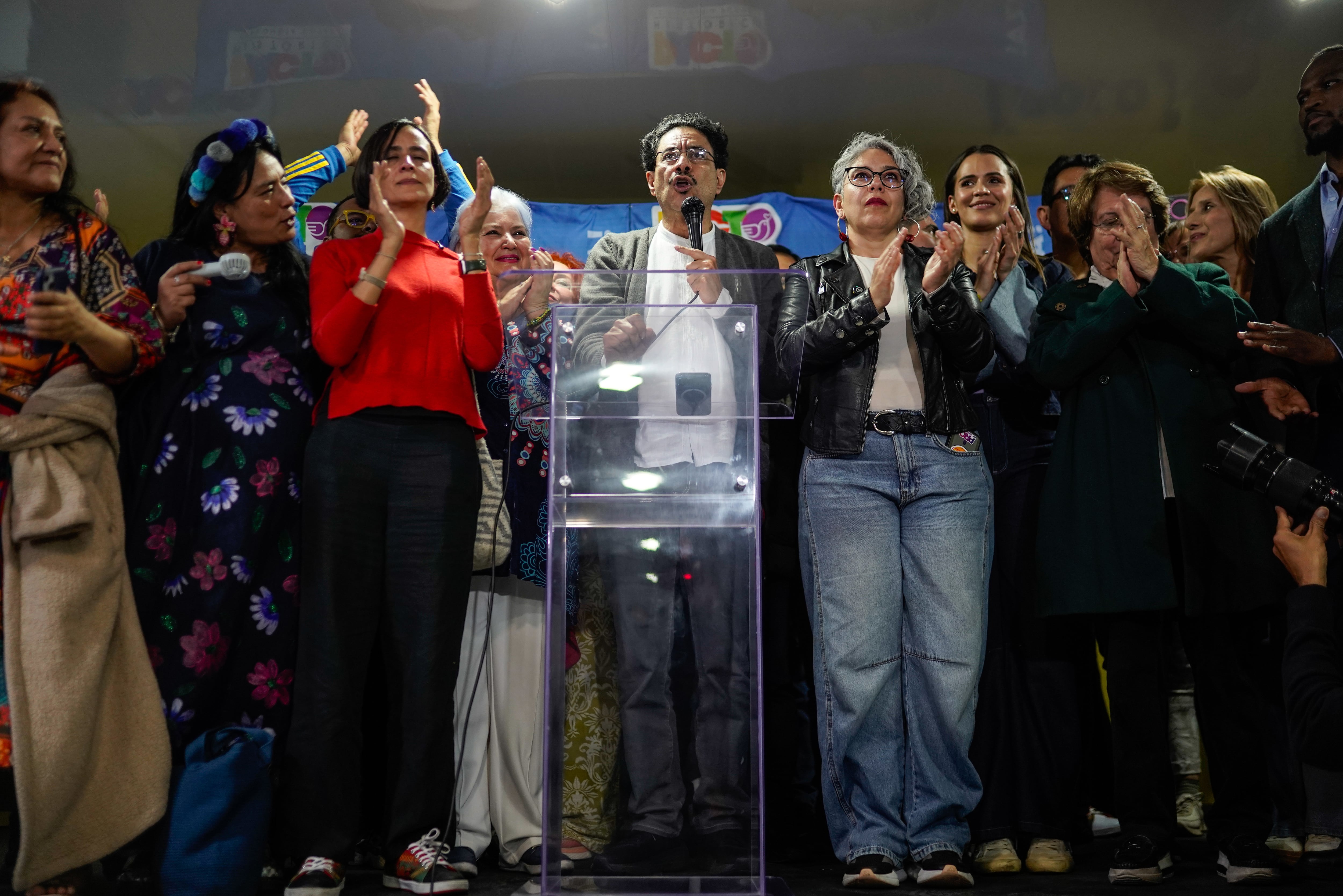 Iván Cepeda se pronunció luego de vencer en la consulta popular del Pacto Histórico, en Bogotá, esta domingo.