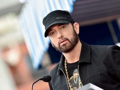 Eminem, en la entrega de la estrella del rapero 50 Cent, en el Paseo de la Fama de Hollywood, en enero de 2020.