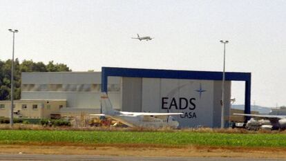 Instalaciones de EADS-CASA en el aeropuerto de Sevilla.