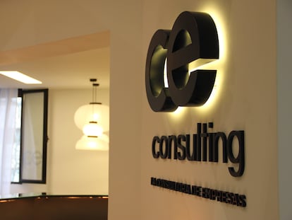 Logo de CE Consulting.