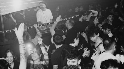 El DJ y productor británico Nic Fanciulli se encargó de ponerle el ritmo a la fiesta inaugural de 'The Sound of Unity'.