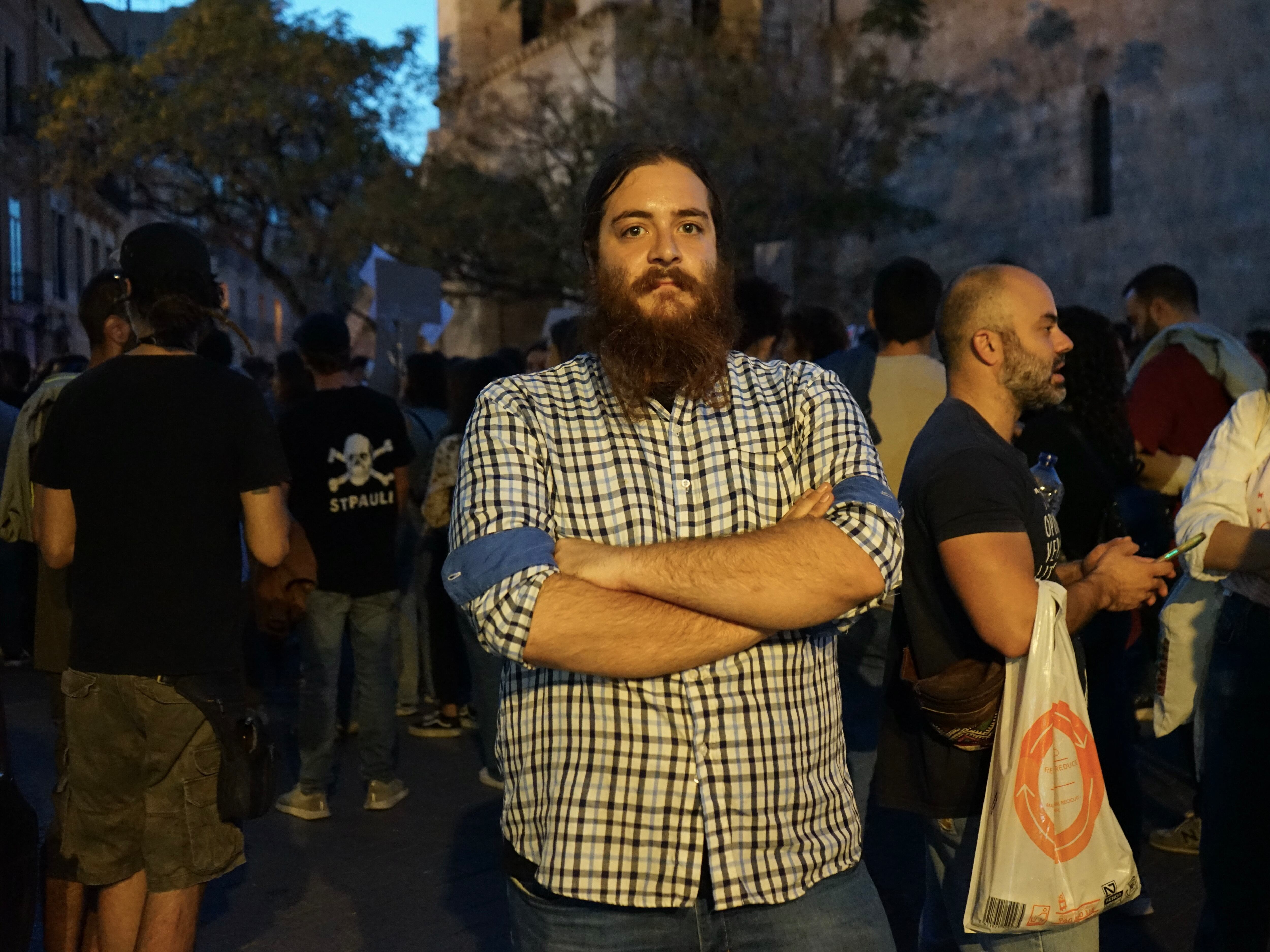 Pau Guillem (24 años, Tirig, Castellón) este sábado durante la manifestación por el derecho a la vivienda celebrada en la ciudad de Valencia. Valencia. Tiene