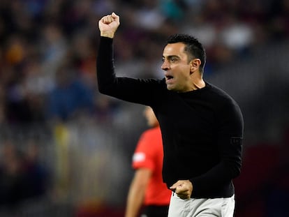 Xavi protestaba por una decisión arbitral durante el Barcelona-Inter del miércoles, en el Camp Nou.