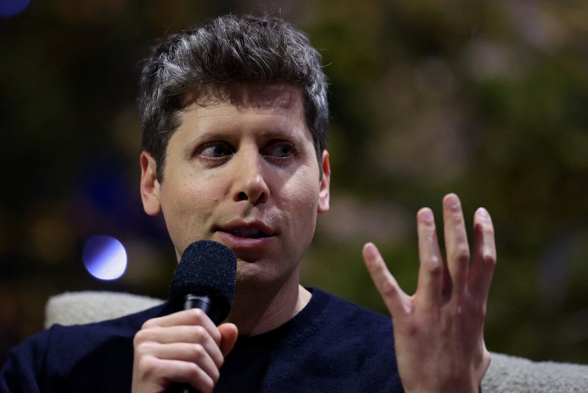 OpenAI se abre a una nueva ronda de financiación que le daría un valor de 1,2 billones de dólares, en plenas dudas por el freno de la IA | Economía