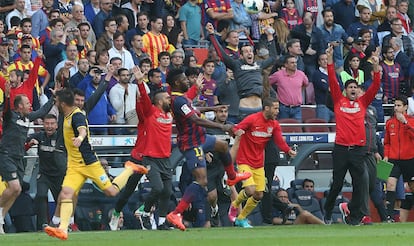 O Atlético campeão, ao apito final do árbitro.