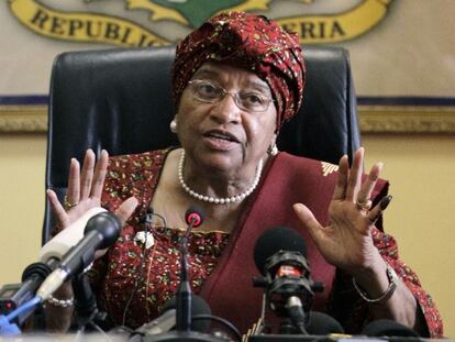 La presidenta de Liberia, Ellen Johnson Sirleaf, en una conferencia de prensa en Monrovia.
