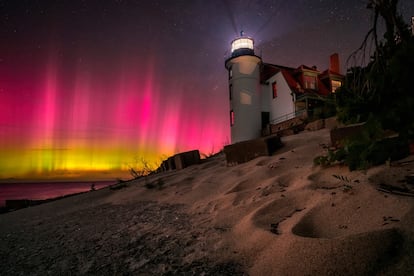 Faro de Point Betsie, Fráncfort, Míchigan. 'Michigan Night Watch'.