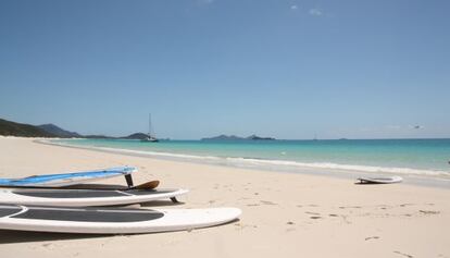 La playa de Whitehaven, en el parque natural de las Whitsundays y a pocos kilómetros de Abbott Point, es considerada una de las playas más bonitas del mundo.