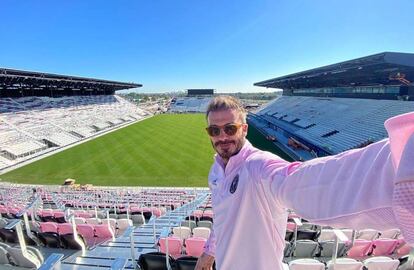 David Beckham la semana pasada en un 'selfie' que se hizo en el Al Lang Stadium donde jugará su equipo, Inter Miami.