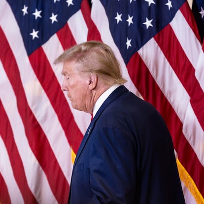 New York (United States), 06/09/2024.- Former US president Donald J. Trump arrives for a press conference in the lobby of Trump Tower in New York, New York, USA, 06 September 2024. Trump discussed a hearing he attended earlier in the morning to appeal the recent 5 million USD jury verdict against Trump that found him liable of sexually abusing writer E. Jean Carroll. (Elecciones, Nueva York) EFE/EPA/JUSTIN LANE
