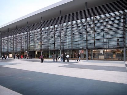 Fachada del edificio Tecnoparc, en Reus. / JOSEP LLUÍS SELLART