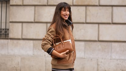 Artículo de EL PAÍS Escaparate sobre cepillos térmicos iónicos.