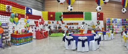 Siete de cada diez globos que fabrica la empresa colombiana Serpentex son vendidos en el extranjero. 