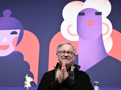 Steven Spielberg, al final de su rueda de prensa del Oso de Oro de Honor.