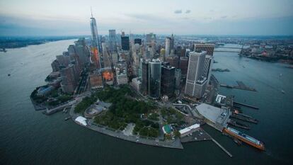 Vista aérea da ilha de Manhattan feita em junho.