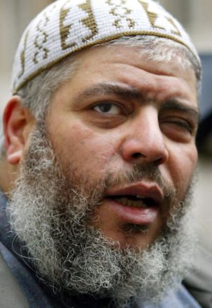 Foto tomada en abril de 2003 de Abu Hamza.