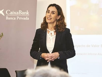 Una empleada de CaixaBank Banca Privada.