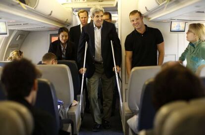 Con muletas, o "palos", como les llama él, John Kerry busca en Viena un acuerdo para impedir que Irán se haga con la bomba nuclear