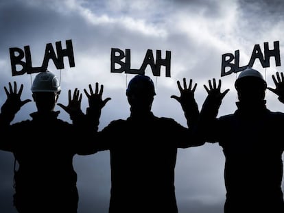 Los activistas de Amigos de la Tierra piden menos debate y más acción en una protesta durante la cumbre del clima celebrada en Glasgow el pasado mes de abril.