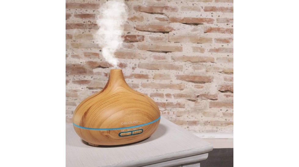 Es silencioso y la luz led es ajustable.