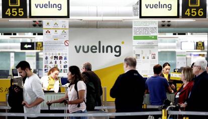 Un mostrador de Vueling en el aeropuerto de El Prat, en Barcelona, en una imagen de archivo.